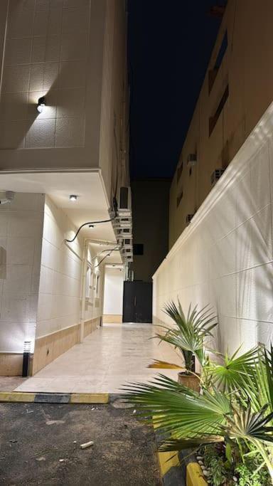 Apartment استديو فندقي مميز العقيق *